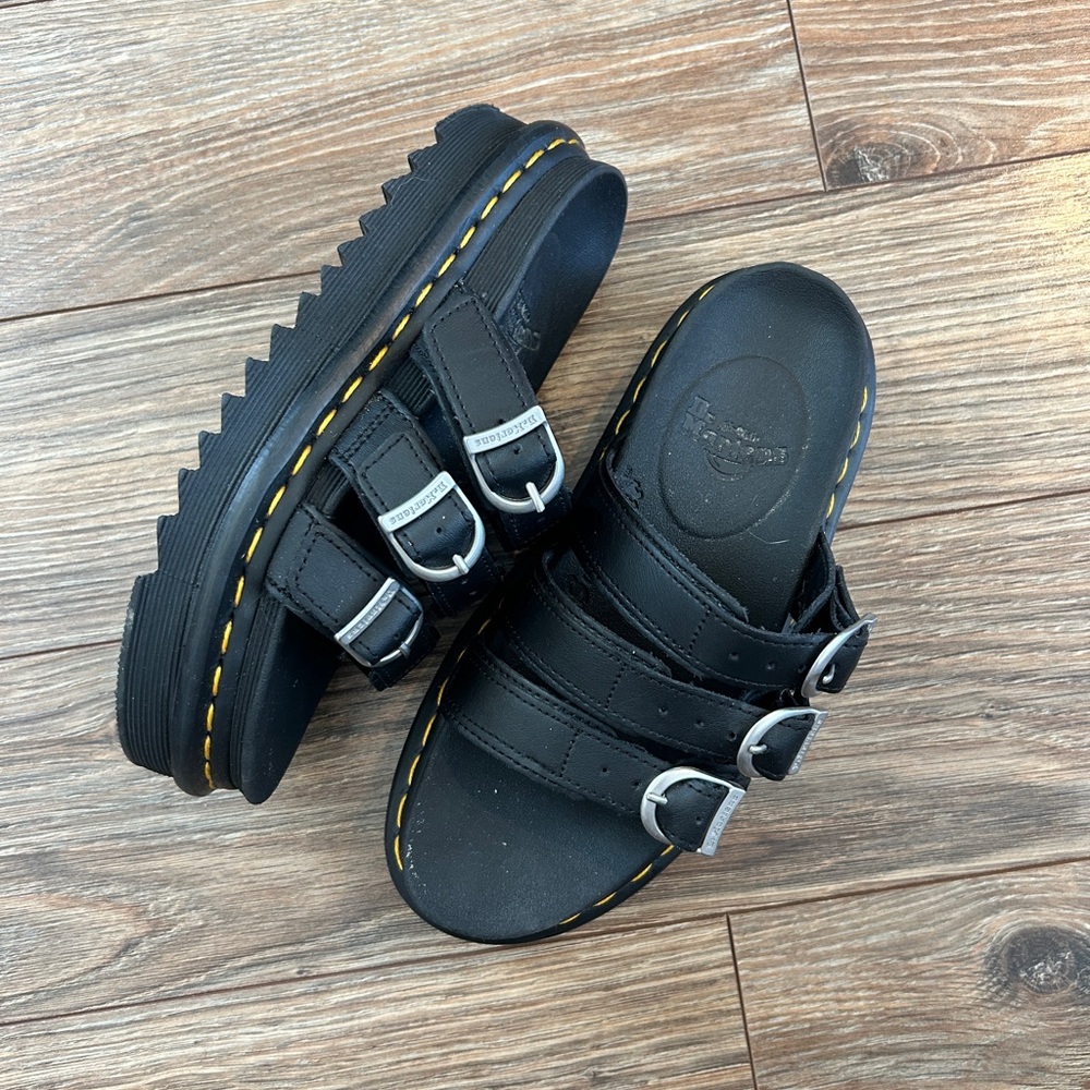 Doc Martens 3 Strap Buckle Sandals with Chunky Platform Sole size 5
